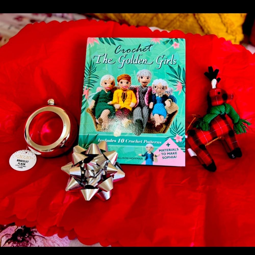 THE GOLDEN GIRLS Crochet Kit and Flask Bracelet!